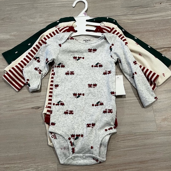Carter's Other - NWT Carter's Gray, Red & Green Train Holiday 5 Piece Bodysuit Set Size 9 Months